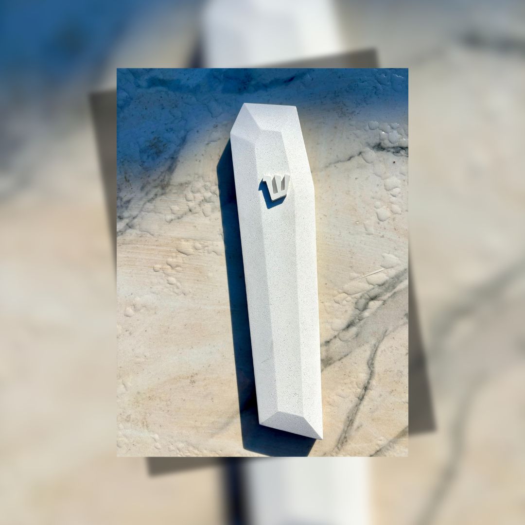 מזוזה מבטון לבן